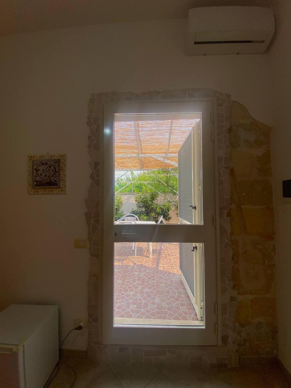 B&B Vistadamare Torre Specchia Ruggeri Exterior photo
