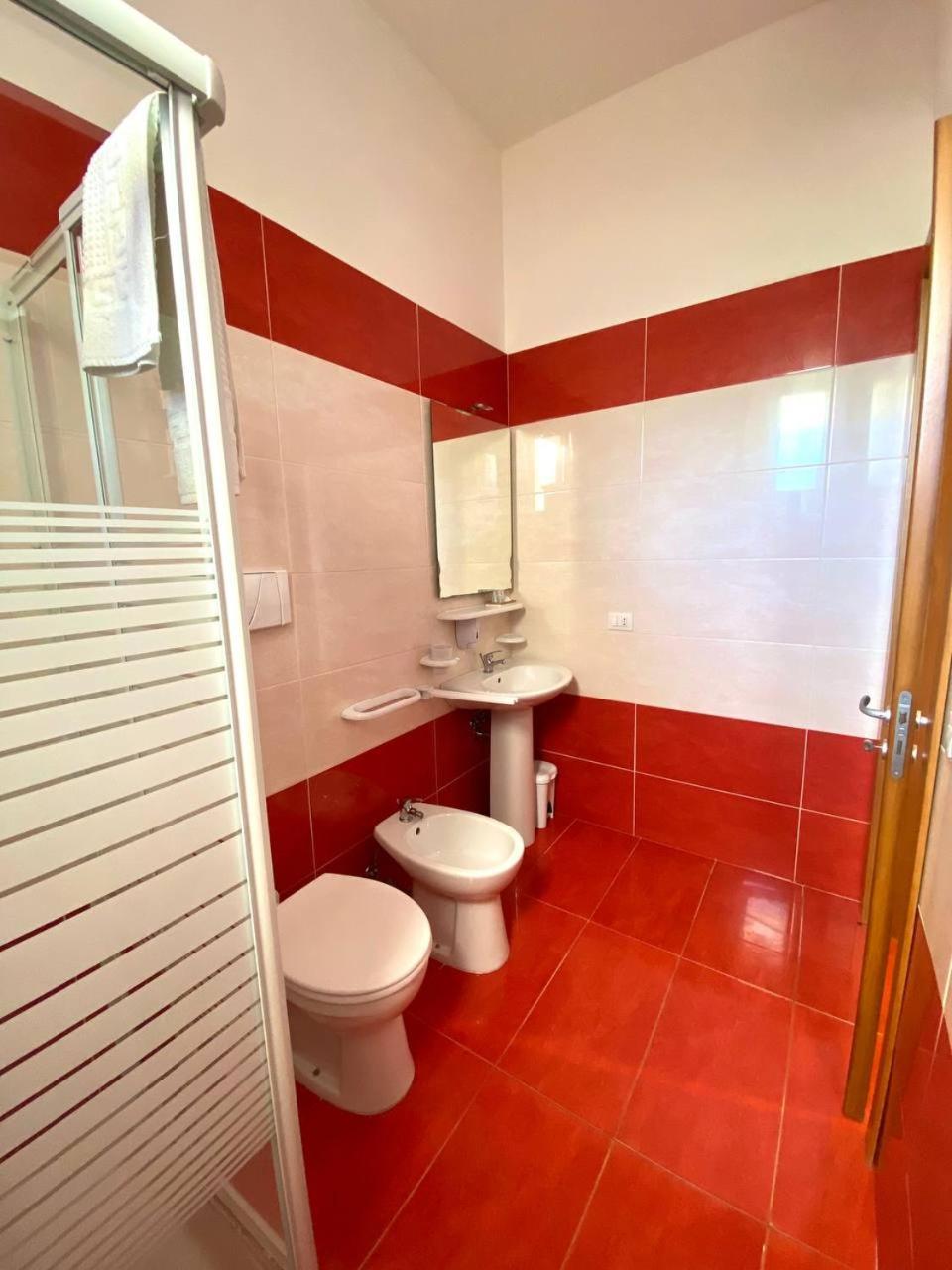 B&B Vistadamare Torre Specchia Ruggeri Exterior photo