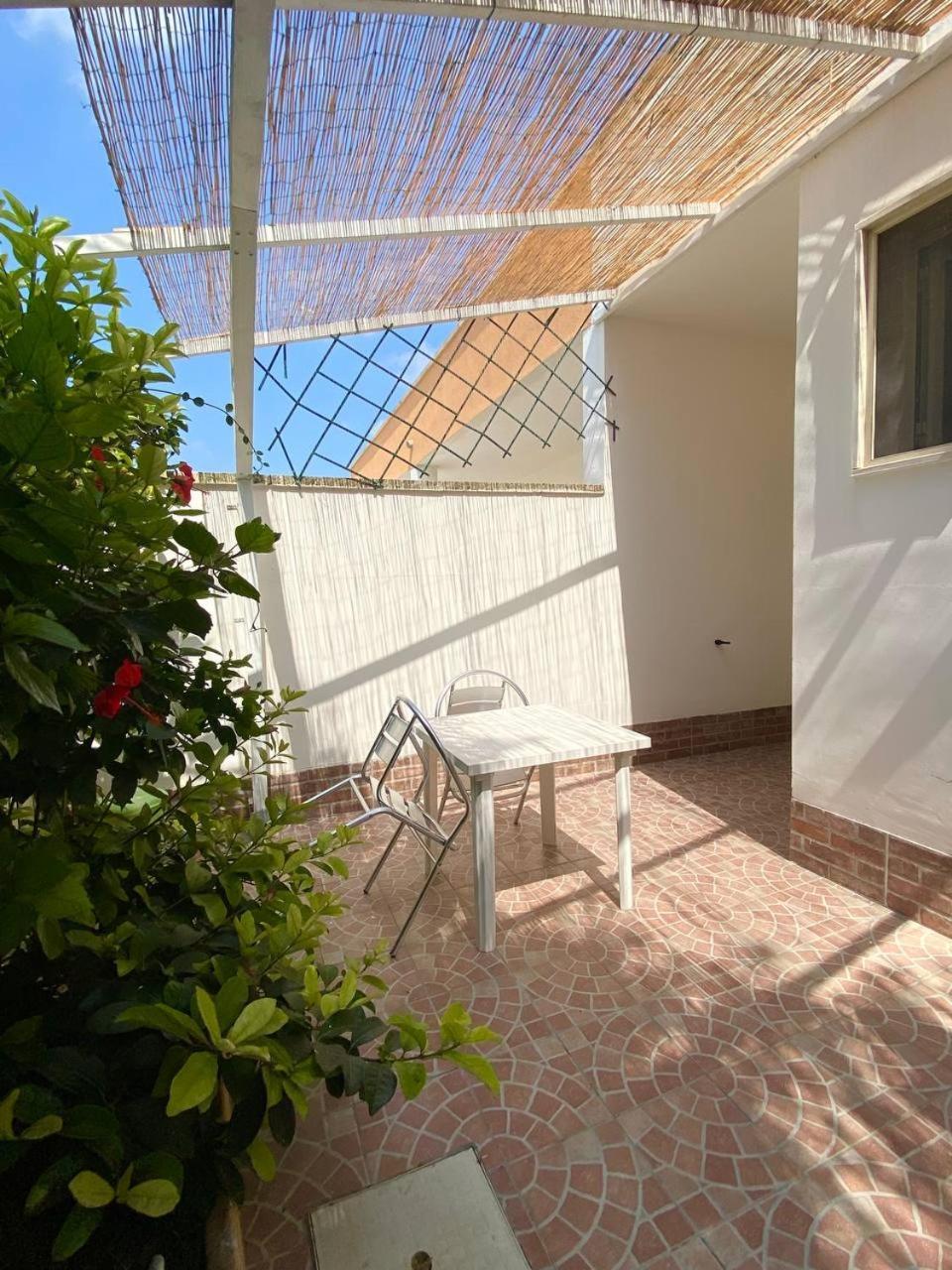 B&B Vistadamare Torre Specchia Ruggeri Exterior photo