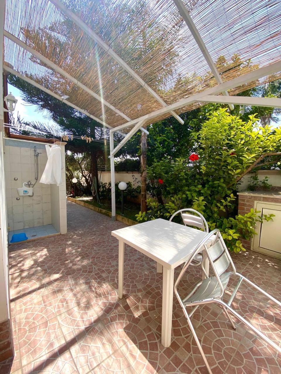 B&B Vistadamare Torre Specchia Ruggeri Exterior photo